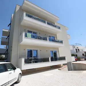  Aparthotel Golden Albania